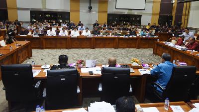 Fraksi Gerindra Walk Out Saat Rapat Kerja Komisi III dan Kapolri