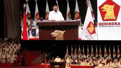 Ditanya Pers Soal Deklarasi Capres, Prabowo: Kalian Mancing Saja