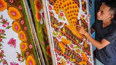 Yuk, Memborong Wastra di Pekalongan Batik Night Market