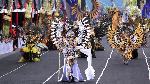 Aksi Model-model Cantik di Banyuwangi Ethno Carnival 2017
