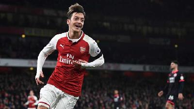 Arsenal Tawarkan Gaji Rp 4,2 Miliar per Pekan kepada Ozil