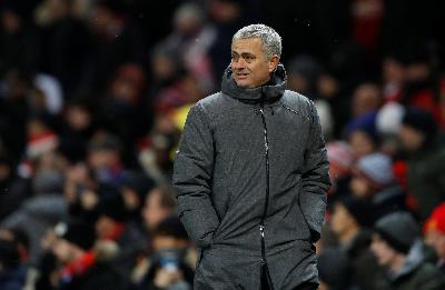 MU Gagal Saingi Man City, Perpanjangan Kontrak Mourinho Ditunda