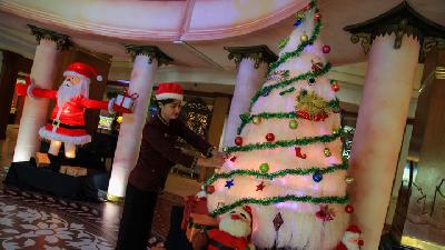 6 Pohon Natal Unik Berbahan Maka nan hingga Limbah
