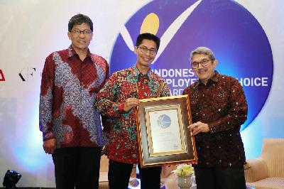 PT Telkom Raih Penghargaan Top 10 Employer of Choice 2017