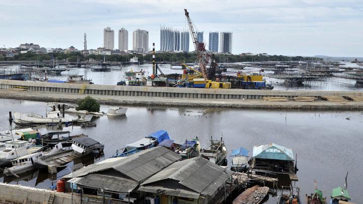The Destructive Ambition of the Giant Sea Wall Project