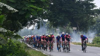 Pembalap Indonesia, Abdul Gani, Rajai Etape Dua Tour d'Indonesia