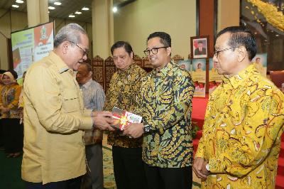 Mengganti Mahyudin, Airlangga Bantah Tawarkan Posisi Menteri