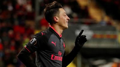 Mesut Ozil Sampaikan Belasungkawa untuk Korban Gempa Lombok