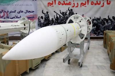 Meskipun Kena Sanksi, Iran Tingkatkan Kapasitas Senjata Perang