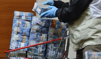 Calon Kepala Daerah Tersangka Korupsi