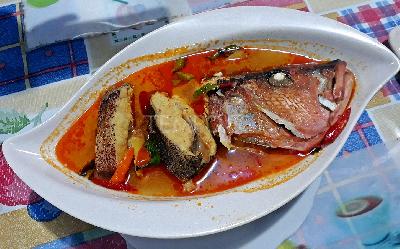 Sarapan Ikan Kuah Kuning, Menu Favorit Warga Pinggir Pantai