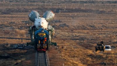 Persiapan Roket Soyuz MS-08 Jelang Diluncurkan
