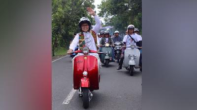 Aksi Cak Imin Saat Safari Politik ke Ponpes di Tasikmalaya