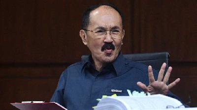 Cerita Fredrich Yunadi Kena Saraf Kejepit dan Kerokan di Penjara