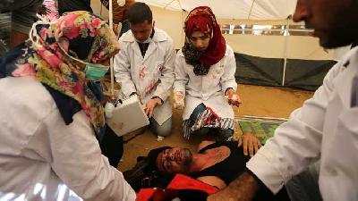 Perjuangan Petugas Medis Palestina saat di Lokasi Bentrokan
