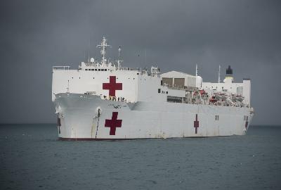 Kapal USNS Mercy Bakti Sosial di Bengkulu