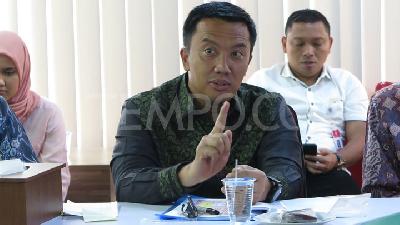 Liga 1: Arema FC Vs Persib Ricuh, Kemenpora Siap Dekati Suporter