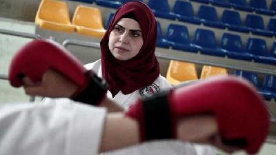 Mengenal Guru Karate Cantik Asal Palestina