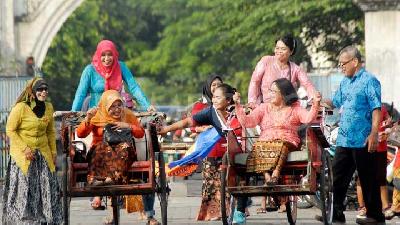 Suasana Kemeriahan Hari Kartini di Berbagai Daerah