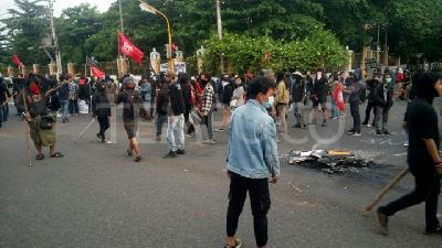 Demo Tolak Bandara NYIA Ricuh, 3 Orang Jadi Tersangka