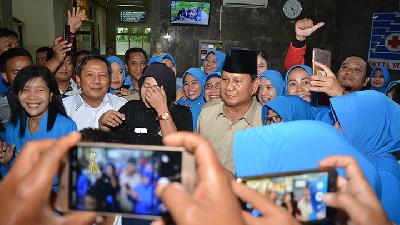 Antisipasi Teror, Prabowo Bicara Pentingnya Siskamling