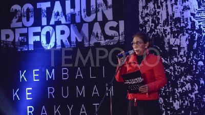 Jawaban Susi Pudjiastuti Ketika Diejek Soal Pendidikannya