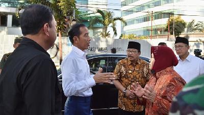 Risma Bentuk Trauma Center untuk Anak Pelaku Teror Bom Surabaya