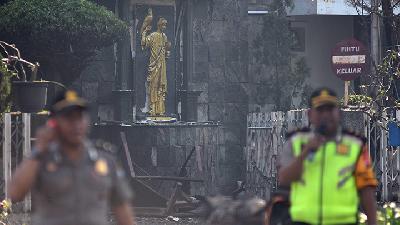 Ledakan di Markas Polretabes Surabaya, Saksi: Bunyinya Keras