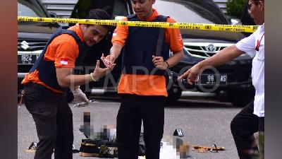 Polisi Tidak Menemukan Bom di Tubuh Pelaku Teror Mapolda Riau