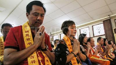 Perayaan Hari Raya Waisak di Sejumlah Daerah