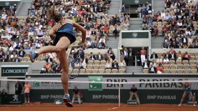 Kembali ke Prancis Terbuka, Maria Sharapova Kalahkan Richel Hogen