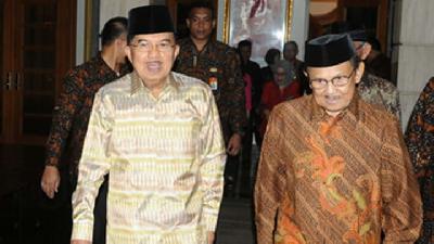 Bersilaturahmi, Jusuf Kalla Berkunjung ke Rumah BJ Habibie