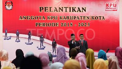 Arief Budiman Lantik 130 Anggota KPU Kabupaten/Kota