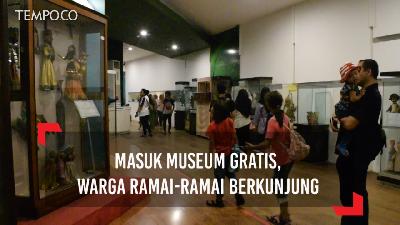 Masuk Museum Gratis, Warga Ramai-Ramai Berkunju ng