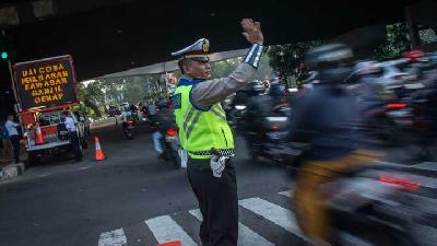 Asian Games, Dishub DKI Pasang Rambu Tambahan di Pancoran