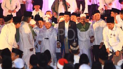 Bersama Para Ulama, Jokowi Gelar Dzikir dan Doa Bersama di Istana