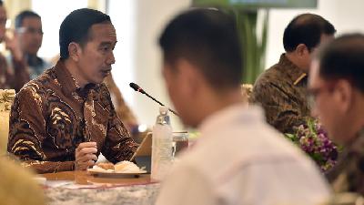 Jokowi Minta Masyarakat Hormati Putusan MA Soal Eks Napi Korupsi