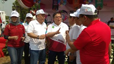 Bambang Brodjonegoro Tanding Bulu Tangkis dengan Mantan Atlet