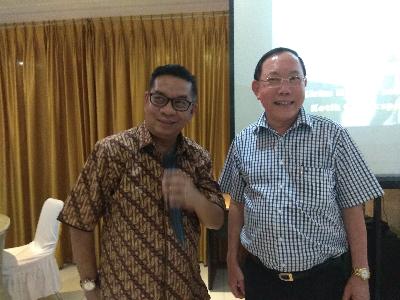 Komentator Sepak Bola Ini Mencoba Terjun ke Layar Politik