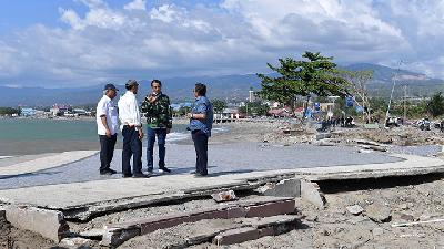 Jokowi: Raja Salman Tawarkan Bantuan untuk Ko rban Tsunami Palu