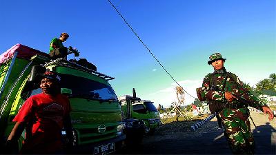 Pengawalan Distribusi Bantuan untuk Korban Gempa Palu Donggala