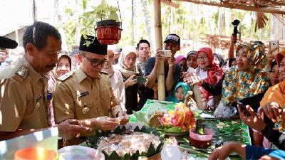 Wisata Kuliner di Kampung Jajanan Gula Merah, Banyuwangi