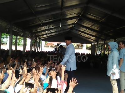 Janji Anak-anak Minum Susu, Prabowo Akan Bagi Kambing ke Koperasi