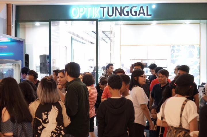 BAPE Eyewear Resmi Didatangkan ke Indonesia