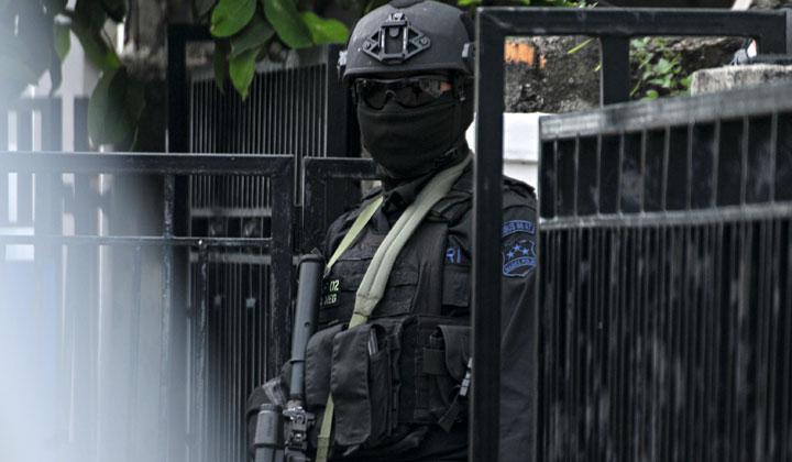 Densus 88 Member Arrested After Tailing Businessman at Hotel Borobudur