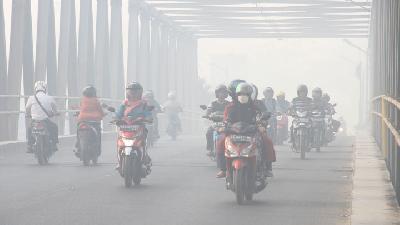 Paser District in East Kalimantan Shrouded by Thick Smog