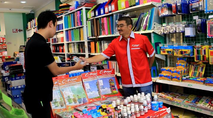 Rayakan Harpelnas, e-Print dan Toko Bazic Stationary PIK Beri Kejutan
