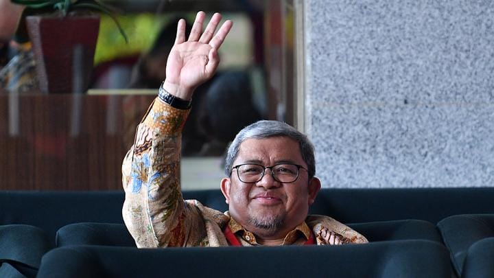 Profil Ahmad Heryawan Ketua BAM DPR yang Menggantikan Istrinya