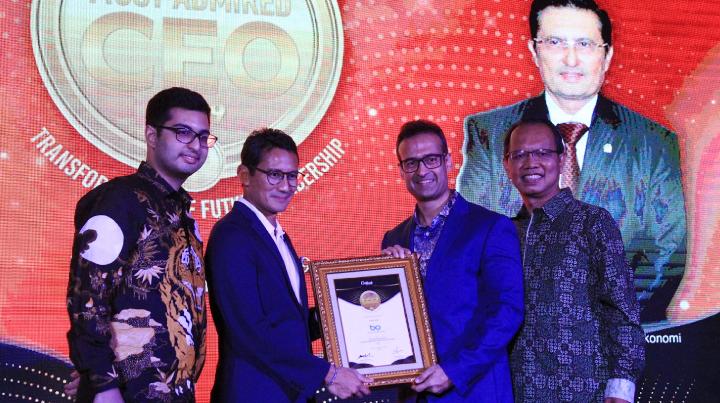 Direktur Utama Amar Bank Raih Penghargaan Most Admired CEO 2019