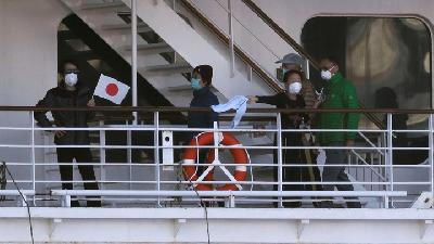 Japan Records First Coronavirus Death, 2 Taxi Drivers Infected